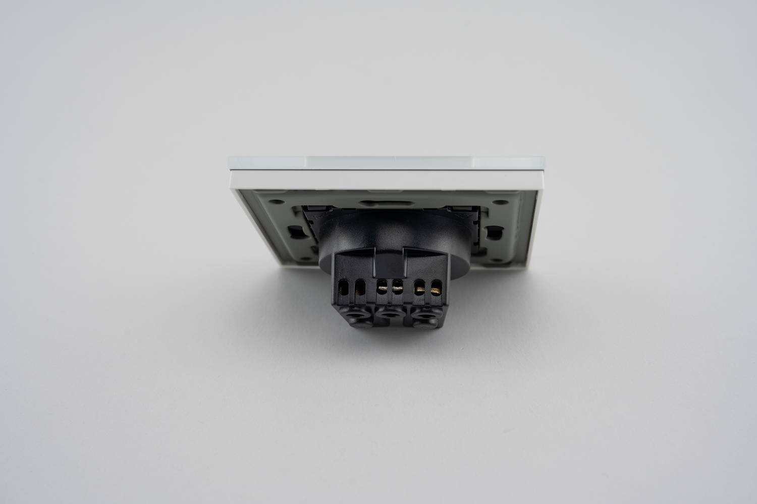 Priza Simplă Sticlă LUXION IP45 - imagine 8