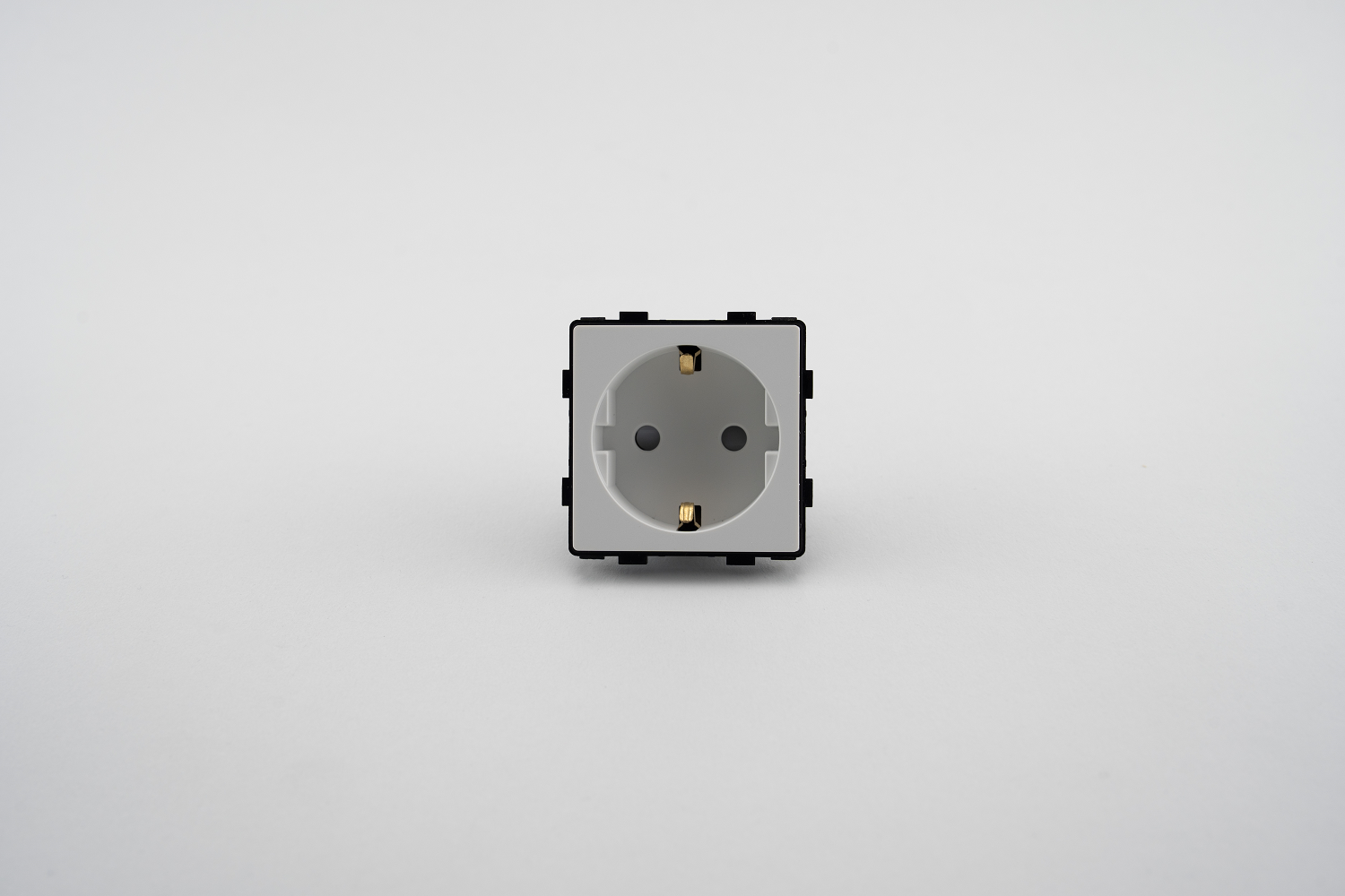 Modul Priză Simplă LUXION Sticlă IP45 - imagine 5