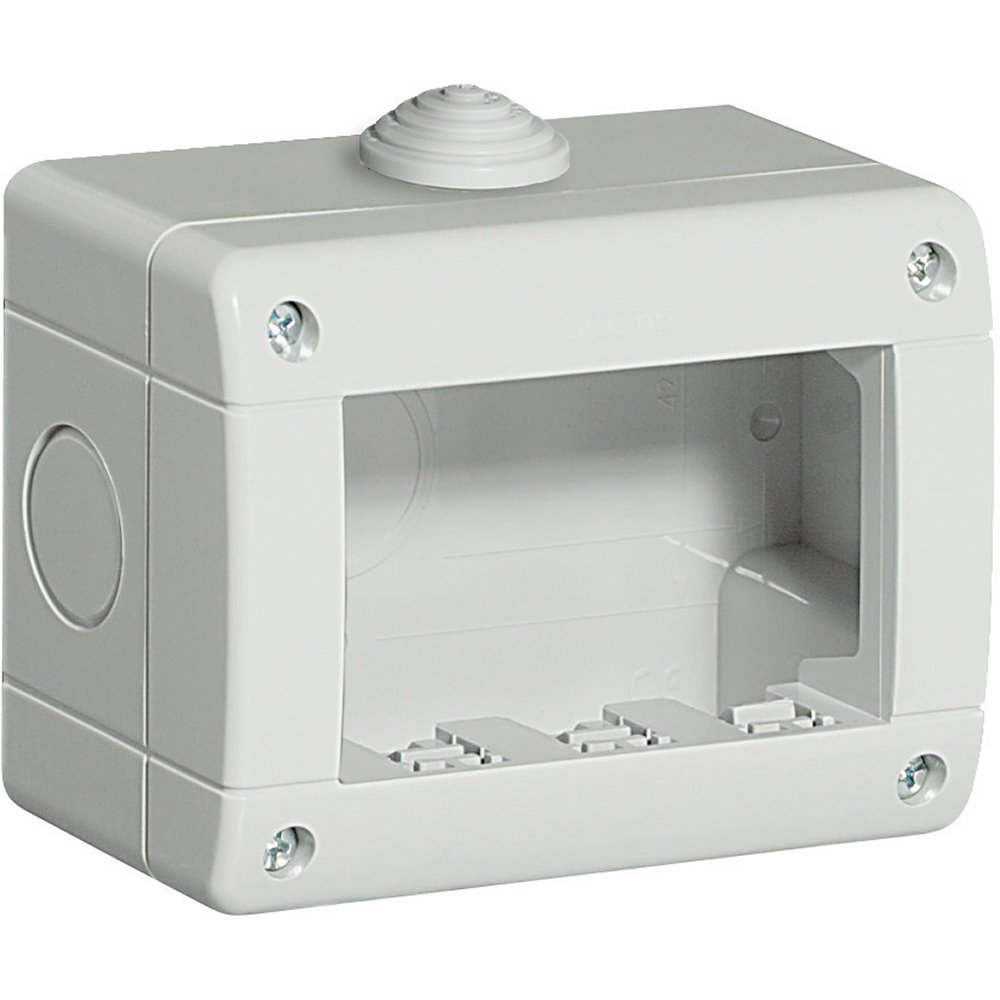 Doză aplicată 3 module Bticino IP40 Living Light