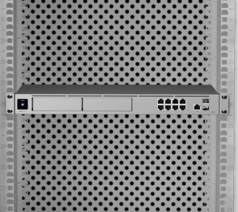 Ubiquiti UniFi Dream Machine PRO MAX - Gateway și NVR - imagine 11