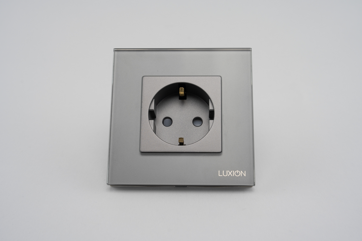 Priza Simplă Sticlă LUXION IP45 - imagine 29