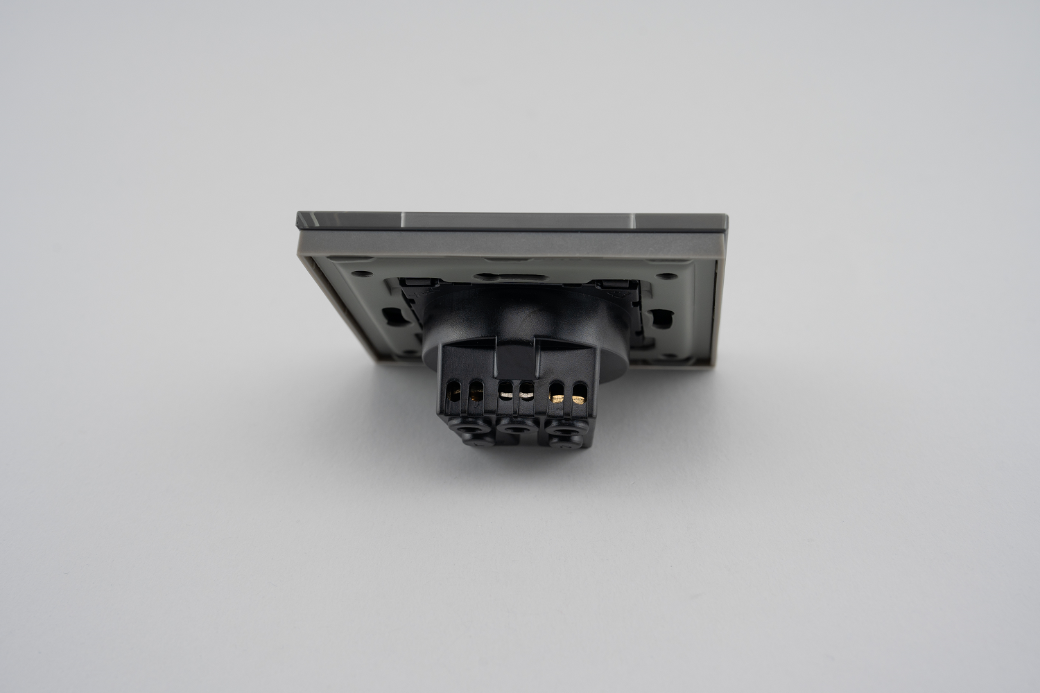 Priza Simplă Sticlă LUXION IP45 - imagine 32